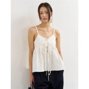 제너럴아이디어 텍스처드 버블 슬리브리스 블라우스 [WHITE] WBE2L03526 383317