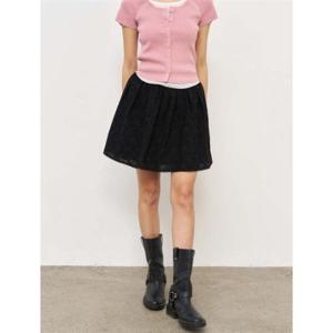 제너럴아이디어 레이스 볼륨 자수 미니스커트 [BLACK] WBE2L13515 383986