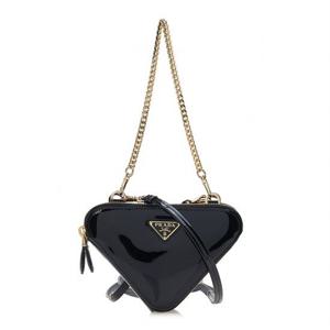 [프라다] 여성 페이턴트 미니 파우치 1NR015 069 F03KJ