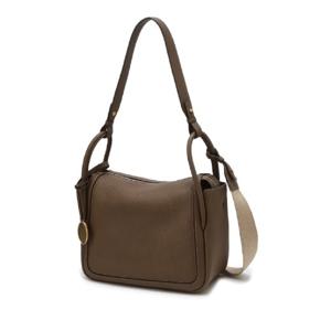 [헤지스] H 오벌 장식다크베이지 레더 토트겸 숄더백[ HIBA4F172]