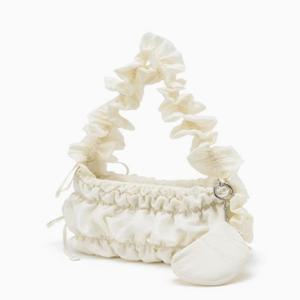 [질스튜어트] [보우러플] 아이보리 셔링 패디드 숄더 겸 크로스백 JABA4F595I1