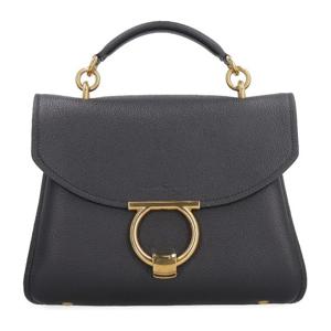 페라가모 간치니 페블드 가죽 핸드백 21H493 720168