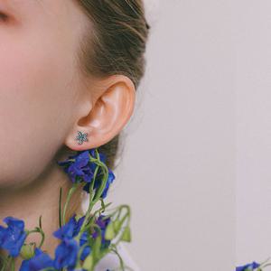 제이로렌 터키 큐빅 크레센트 실버 귀걸이 M04008