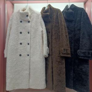 Latium HC06 H라인 품편한 뽀글이 컬링램 하이넥 양털 롱코트 T2554ct02