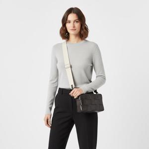 BOTTEGA VENETA 인트레치아토 파우치 스트랩 카세트백 (741777 V2XU1 2094)