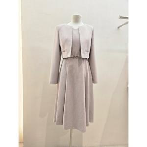 숲  (SC2OPM0) 벨티드 스퀘어넥 자켓 플리츠 원피스