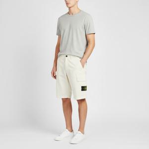 8% 스톤아일랜드6S L100018 S0004 V0193 와펜 패치 버뮤다 카고 반바지 아이보리