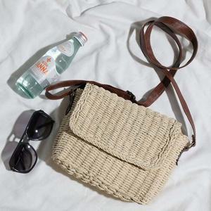 라탄 사각 플립 크로스백 왕골백 비치가방 데일리백