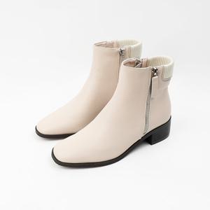 [신난다슈] 여성 앵클부츠 4cm 여자 숏 앵글 부츠 소가죽 통굽 발편한 쿠션 GDR253040 베이지