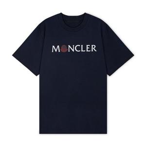 [꼬르소밀라노] 몽클레어 남성 레터링 로고 네이비 반팔티 8C00046 89AJS 780