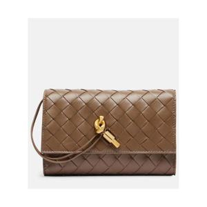 보테가베네타 Andiamo 인트레치아토 레더 클러치 P01117808