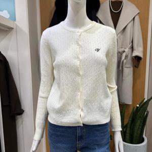 클리지 DP01 라운드넥 자수 꽈배기 가디건 CQ2WKC08