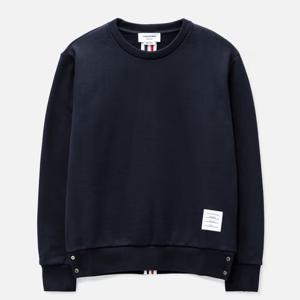 26SS 톰브라운 센터 백 삼선 스트라이프 맨투맨 네이비 MJT085A 03377 415