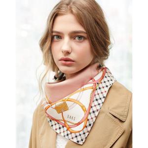 [닥스ACC][선물포장/쇼핑백동봉][실크100]핑크 체인프린트 실크 사각스카프 DCSC2F142P2