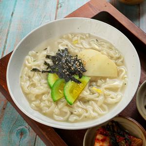 서문시장 손맛 감자칼국수 400g x 4봉 + 스프 8개 생면 멸치육수 8~12인분