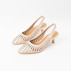 [신난다슈] 여성 구두 슬링백 힐 5cm 스틸레토 펌프스힐 빗살 펀칭 미들힐 MRO255006 아이보리