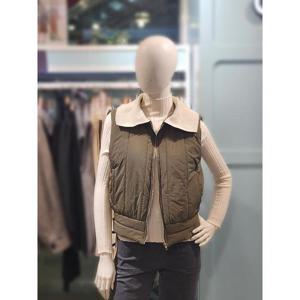 클리지 세이브존03 클리지 니트 카라 패딩조끼 ACN8WPD08GA