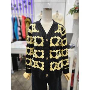 밸리걸 세이브존01 하트 브이넥 니트 가디건 491930-1