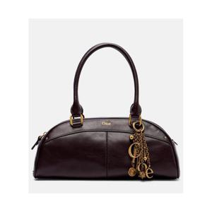 끌로에 임벨리시드 레더 탑 핸들 백 P01105773