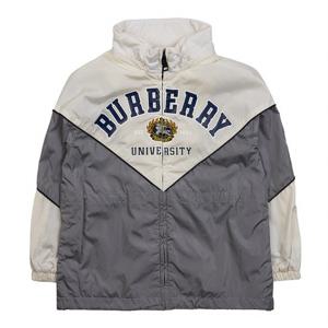 [버버리 키즈] 여아 로고 프린팅 윈드 브레이커 8069461 C KG6 J