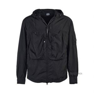 [CP컴퍼니] FW24 남성 렌즈와펜 후드 오버셔츠 17CMOS156A 00590