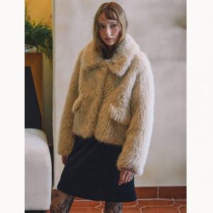 [올리브데올리브]세미 크롭 페이크 퍼 자켓 (OF4WMB07)