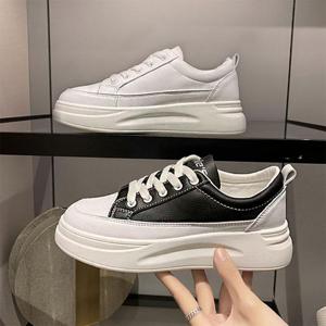 키높이 단화 스니커즈 4cm 블랙 화이트 캐주얼 슈즈