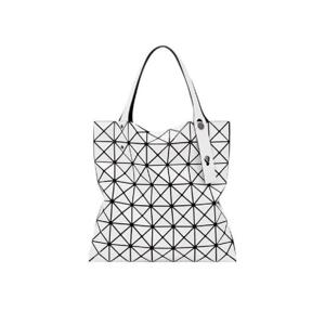 바오 바오 이세이 미야케 프리즘 토트백 화이트 AG047-01