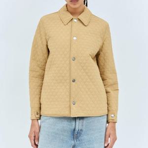 26 SS 버버리 리버시블 다이아몬드 퀼트 나일론 버튼 자켓 베이지 8093888 B8626