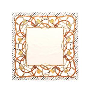 [닥스핸드백] 베이지 체인 패턴 스퀘어 실크스카프 DCSC5E144