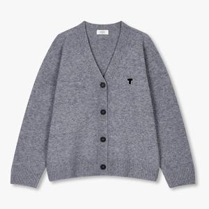 [톰보이] T로고 브이넥 가디건 9175451982