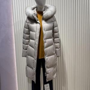 올리비아로렌 MG01 슬림핏 구스점퍼 VVPKD3WA371