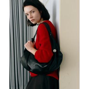 [질스튜어트][참장식포함] 가죽 스윙 호보 숄더백 S 블랙 JABA6E441BK