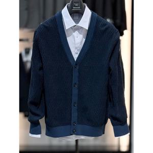 [바쏘옴므]면 100% 와플 엠보 브이넥 니트 가디건 A1WA10A NY