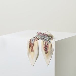 [닥스핸드백] 옐로우 플라워 플리츠 스카프DCSC6E665Y2