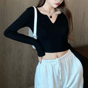 여성 슬림핏 크롭 긴팔 티셔츠 데일리 캐주얼 스타