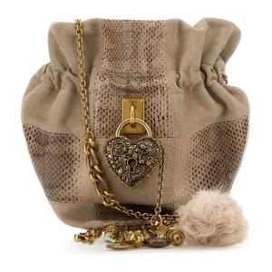 끌로에 하트 패드락 참 파이톤 체인 버킷백 CH25WS712Q78 20E