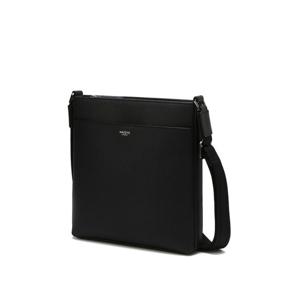 [헤지스ACC] 블랙 로고배색 크로스백 HJBA4E892BK