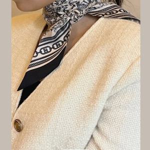 [헤지스] [뜨왈드주이] 네이비 쁘띠 실크 스카프 [HISC4E311N2]