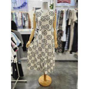 밸리걸 세이브존01 패턴 브이넥 민소매 티어드 롱원피스 608100