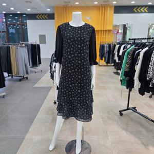 [벨라디터치]시스루소매 패턴 레이어드 원피스 V9F2OP24_GN