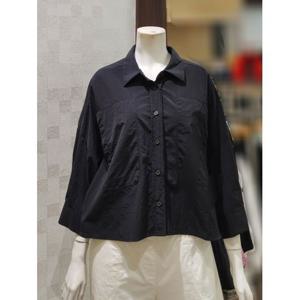 [벨라디터치]MARIOV1E2BL26 숏기장 가오리핏 블라우스