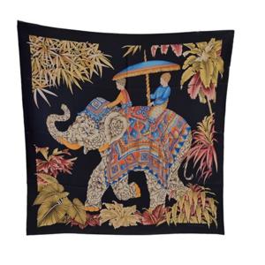 [페라가모(잡화)]페라가모 310118 756257 (인디아 프린트 실크 스카프)