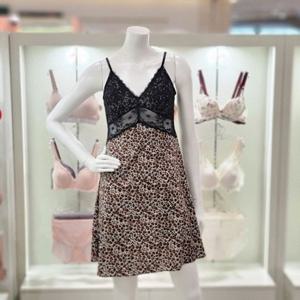 [엘르] 블랙 미니 로고 레오파드 슬립 EEWFSA51BK