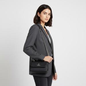 비비안웨스트우드 5C01000CW S0021 N401 크로스백 펄스 은장 체인 스몰 블랙 배송