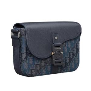 디올 Saddle 스몰 플랩 스트랩백 1ADPO049DJD_H585