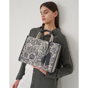 [백화점출고] [DCBA6E655N2] [미스티플라워 자카드] 네이비 플라워자수 자카드