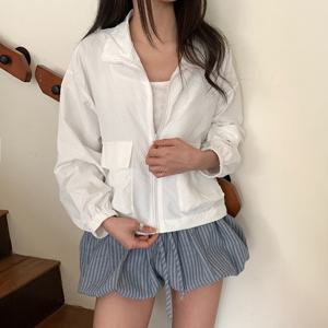 [올리비에스클로젯] 엠보 포켓 집업 바람막이 점퍼_O2603JP006A