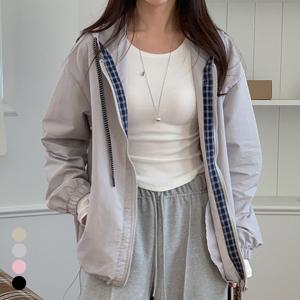 [올리비에스클로젯]체크 배색 후드 바람막이 점퍼_O2603JP007A