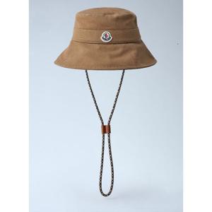 몽클레어 로고 패치 버킷햇 L1093 3B00031 599CM 246